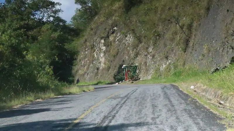 Carretera Palmar Estación-Palmarejo en malas condiciones